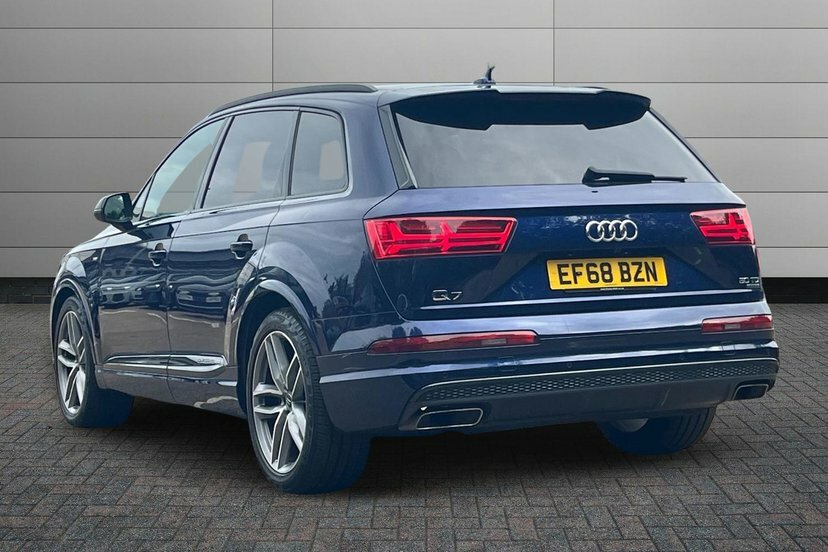 Audi Q7 3.0 Tdi V6 50 Black Edition Suv Tiptron Blue #3