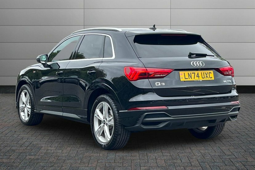 Audi Q3 1.5 Tfsi Cod 35 S Line Suv S Tronic 15 Black #3