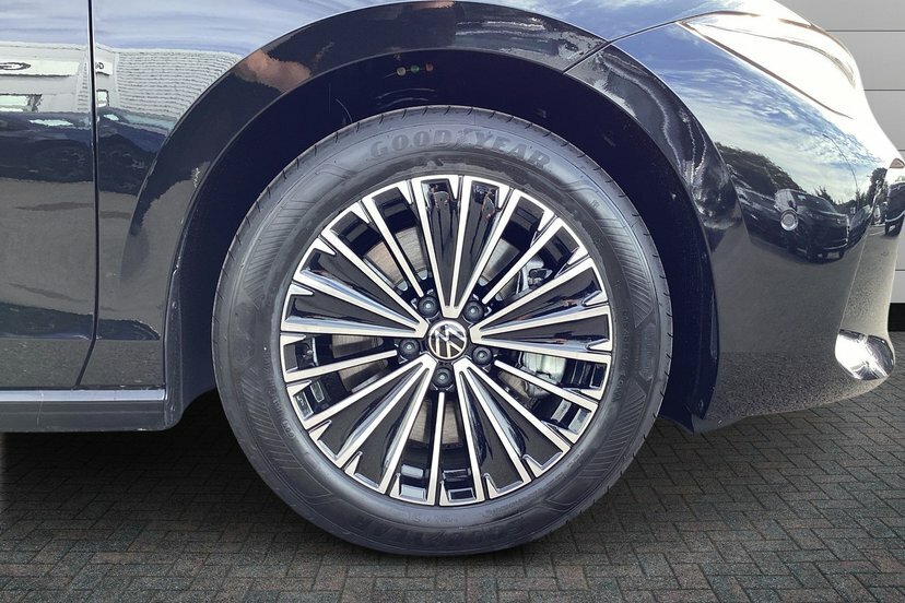 Volkswagen Passat 1.5 Tsi Ehybrid 19.7Kwh Elegance Estate Black #5