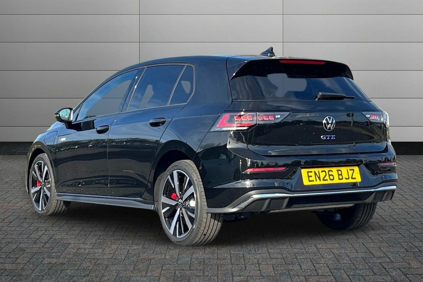 Volkswagen e-Golf 1.5 Tsi Ehybrid 19.7Kwh Gte Hatchback P Black #3