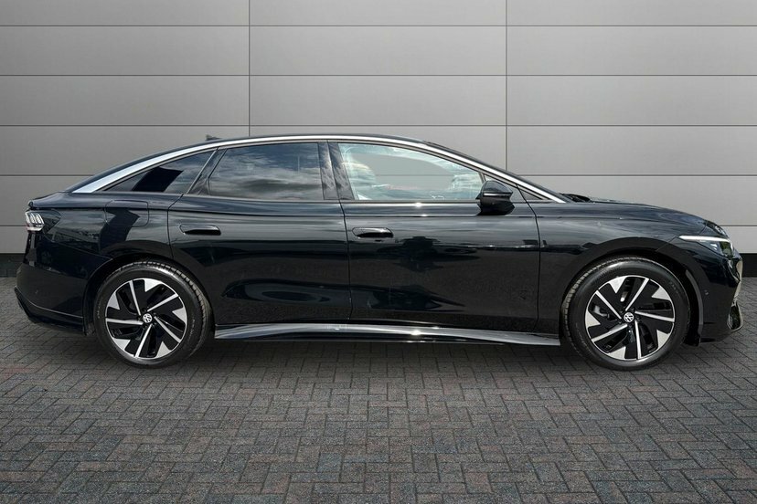 Volkswagen ID.7 Pro 77Kwh Match Plus Fastback 2 Black #4