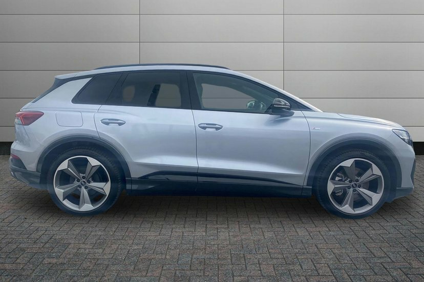 Audi Q4 E Tron 45 Black Edition Suv 82Kwh 286 Silver #3
