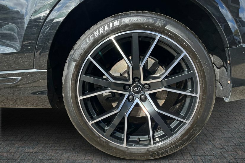 Audi Q8 3.0 Tdi V6 50 S Line Suv Tiptronic Quat Black #5