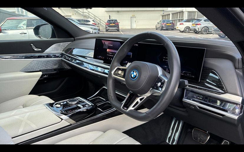 BMW 7 Series 750E Xdrive M Sport Black #6