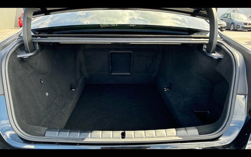 BMW 7 Series M760e Xdrive Ultimate Pack Grey #13