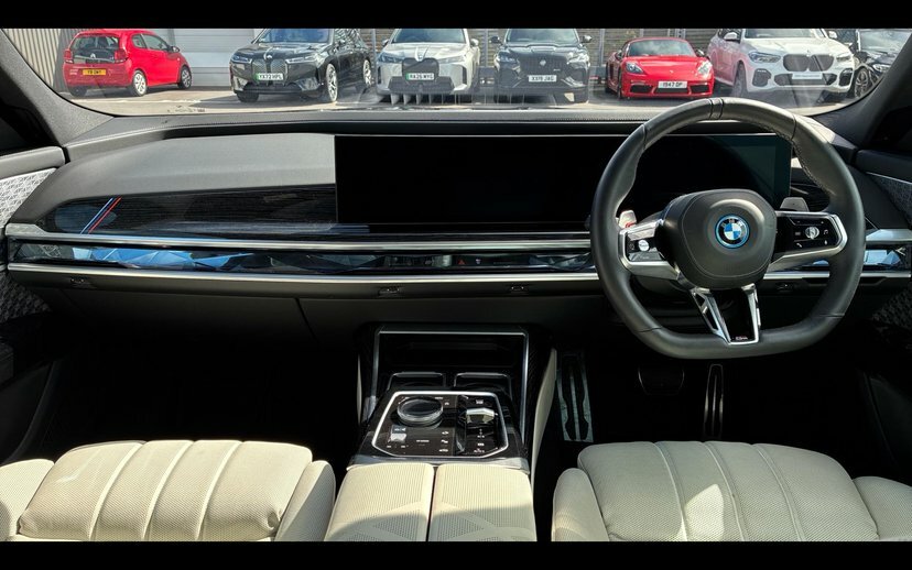BMW 7 Series 750E Xdrive M Sport Black #4