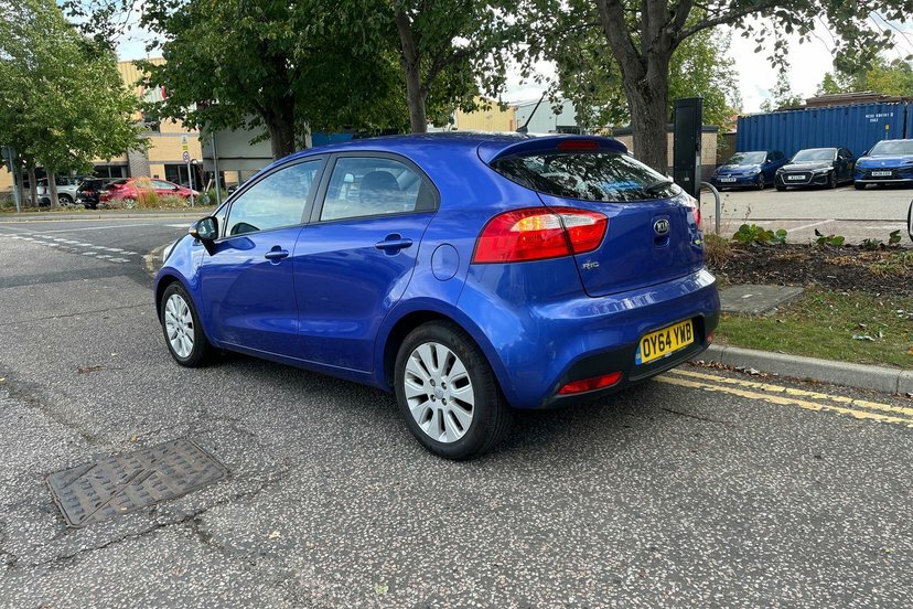 Kia RIO 1.1 Crdi 2 Ecodynamics Red #26