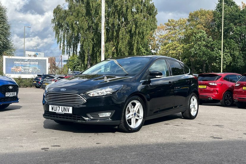 Ford Focus Focus Titanium X Tdci Red #13