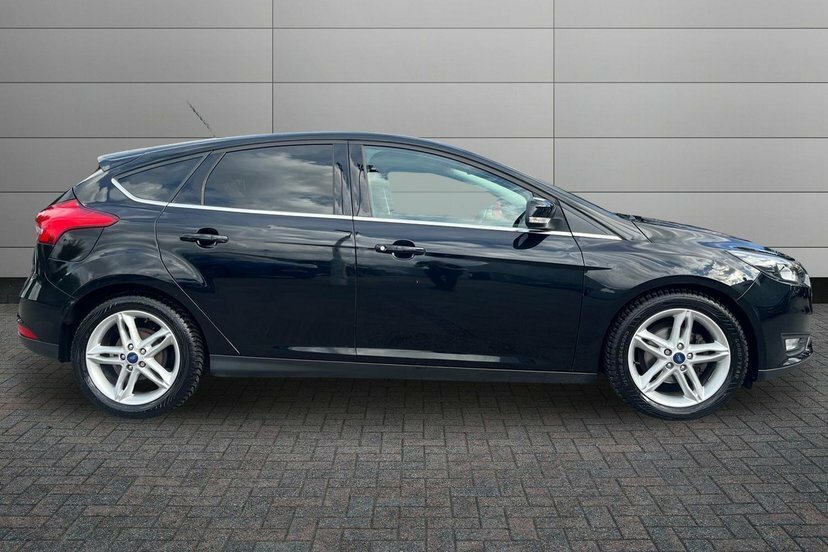 Ford Focus Focus Titanium X Tdci Red #4