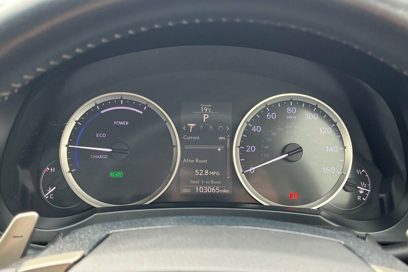 Lexus IS 300H Premier Cvt Black #22