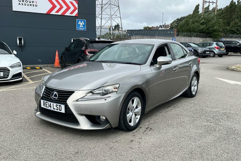 Lexus IS 300H Premier Cvt Black #13