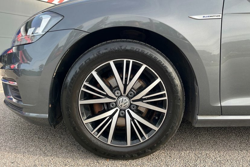 Volkswagen Golf Tdi Bluemotion Tech Gtd Blue #20
