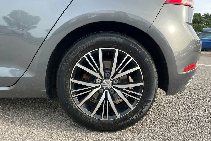 Volkswagen Golf Tdi Bluemotion Tech Gtd Blue #19