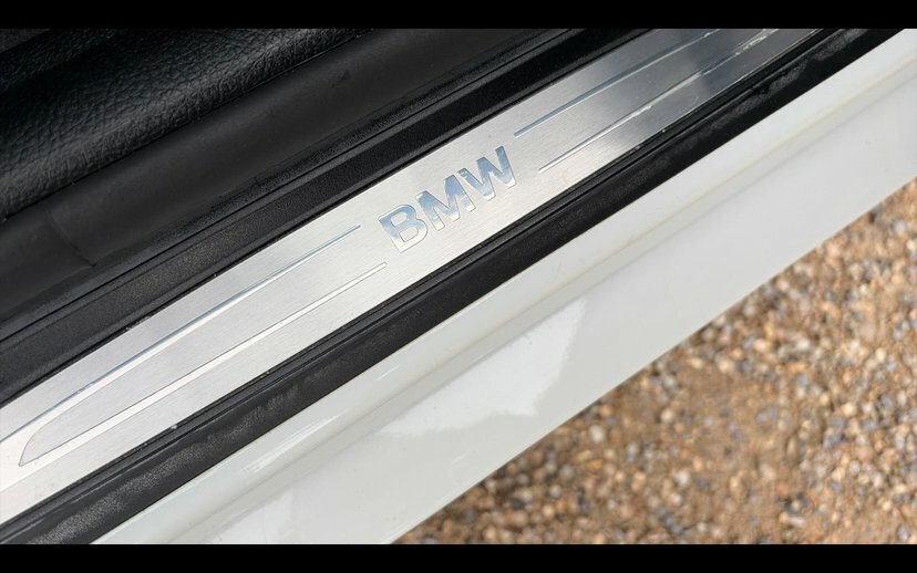 BMW 1 Series Hatchback Black #32