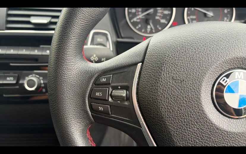 BMW 1 Series Hatchback Black #17