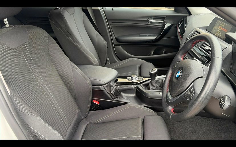 BMW 1 Series Hatchback Black #11