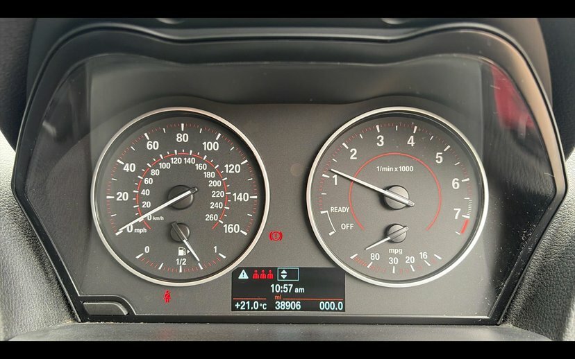 BMW 1 Series Hatchback Black #9