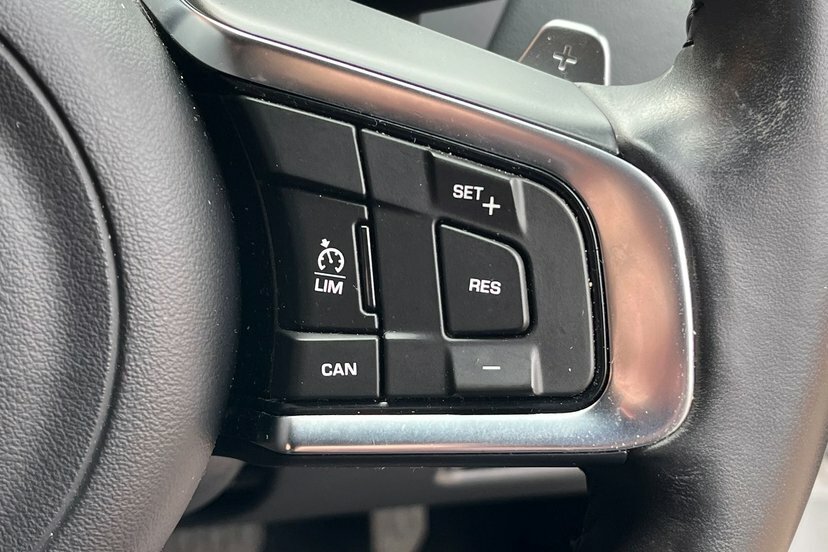 Jaguar XE Prestige Grey #15