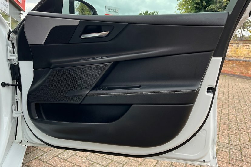 Jaguar XE Prestige Grey #11