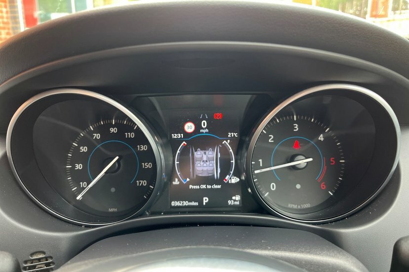 Jaguar XE Prestige Grey #18