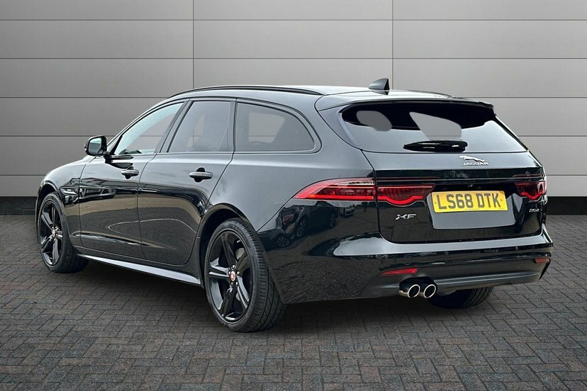 Jaguar XF 2.0D R-sport Sportbrake 180 Ps Black #3