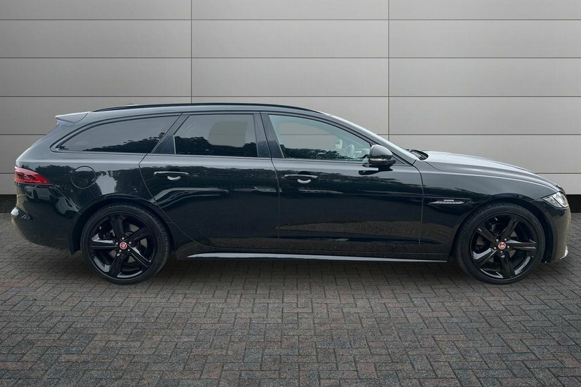 Jaguar XF 2.0D R-sport Sportbrake 180 Ps Black #4