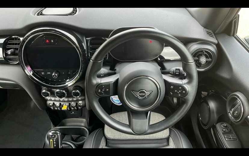 Mini Electric Cooper Se 32.6Kwh Level 2 Hatchback A Black #5