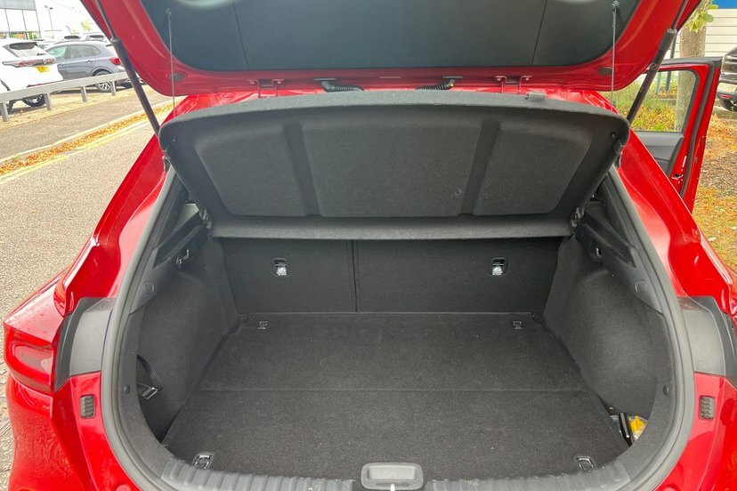 Kia Xceed 1.6 Gdi Phev 3 White #9
