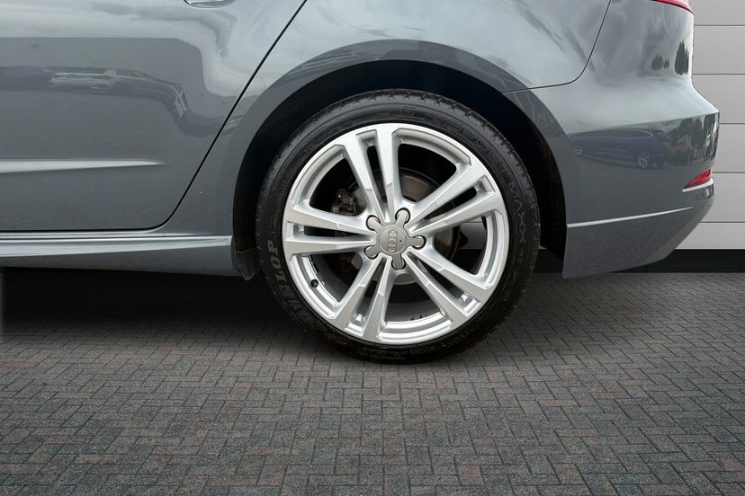 Audi A3 1.5 Tfsi Cod 35 S Line Sportback S Tron GL69VEB Grey #5