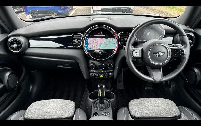 Mini Electric Cooper Se 32.6Kwh Level 2 Hatchback A Black #4