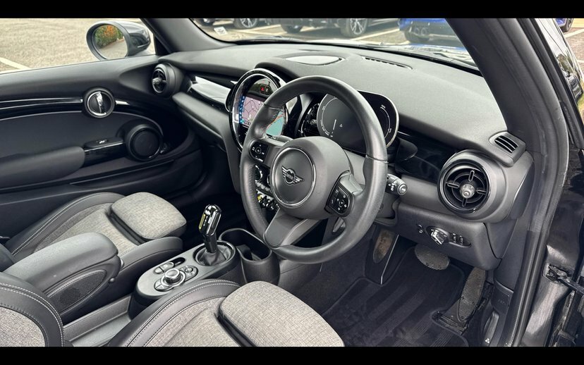Mini Electric Cooper Se 32.6Kwh Level 2 Hatchback A Black #6