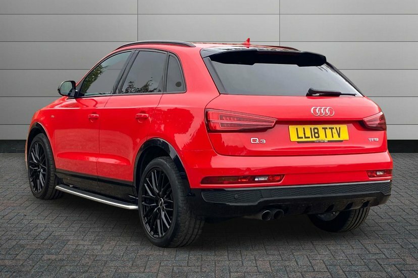 Audi Q3 1.4 Tfsi Cod Black Edition Suv S Tronic Red #3