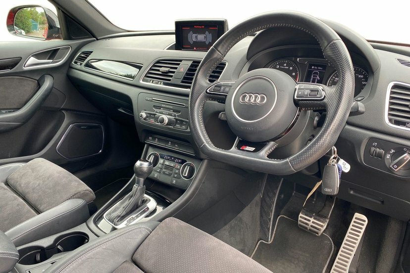 Audi Q3 1.4 Tfsi Cod Black Edition Suv S Tronic Red #6