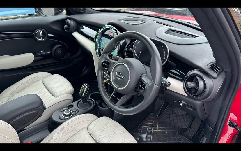 Mini Electric Cooper Se 32.6Kwh Level 3 Hatchback A Red #6