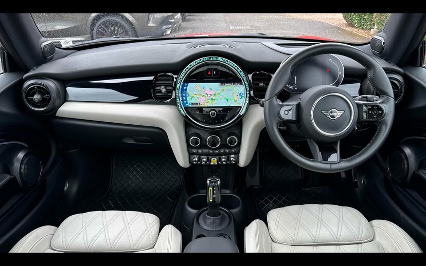 Mini Electric Cooper Se 32.6Kwh Level 3 Hatchback A Red #4