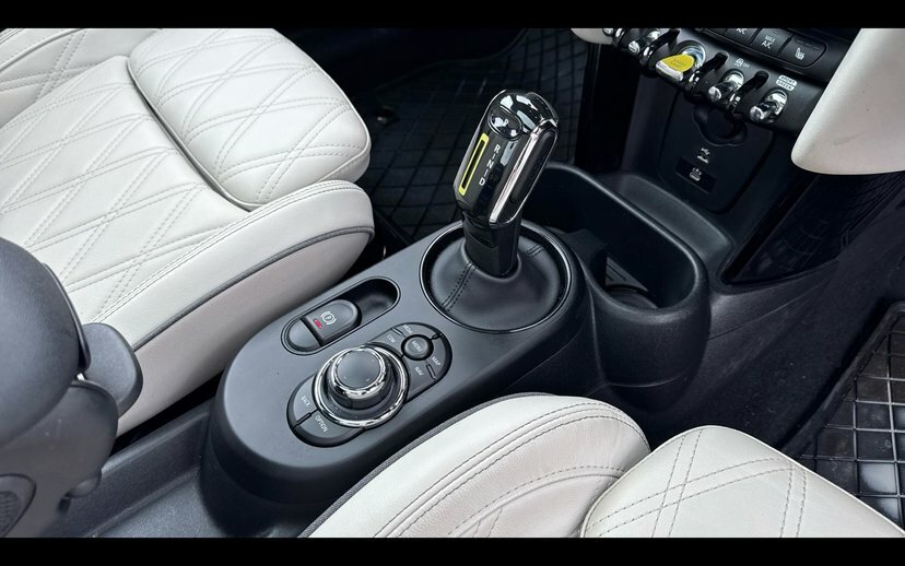 Mini Electric Cooper S Level 2 Black #10