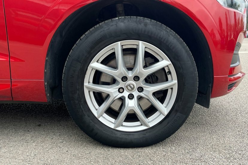 Volvo XC60 T4 Edition Red #19