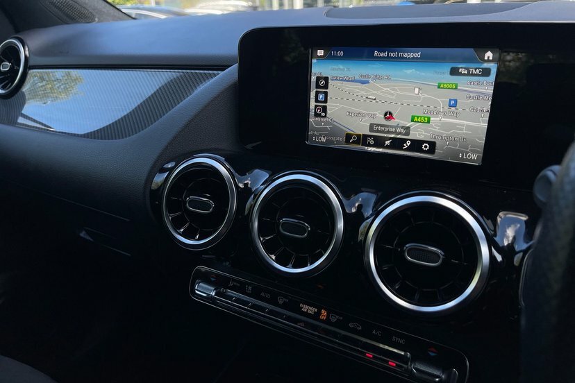 Mercedes-Benz GLA Class Exclusive Edition E  #13
