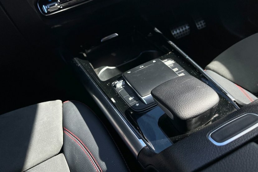 Mercedes-Benz GLA Class Exclusive Edition E  #8