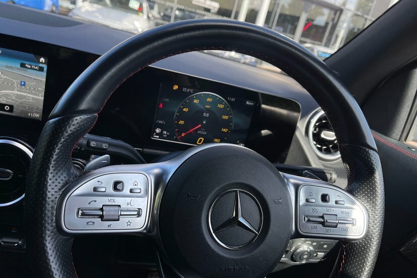 Mercedes-Benz GLA Class Exclusive Edition E  #17