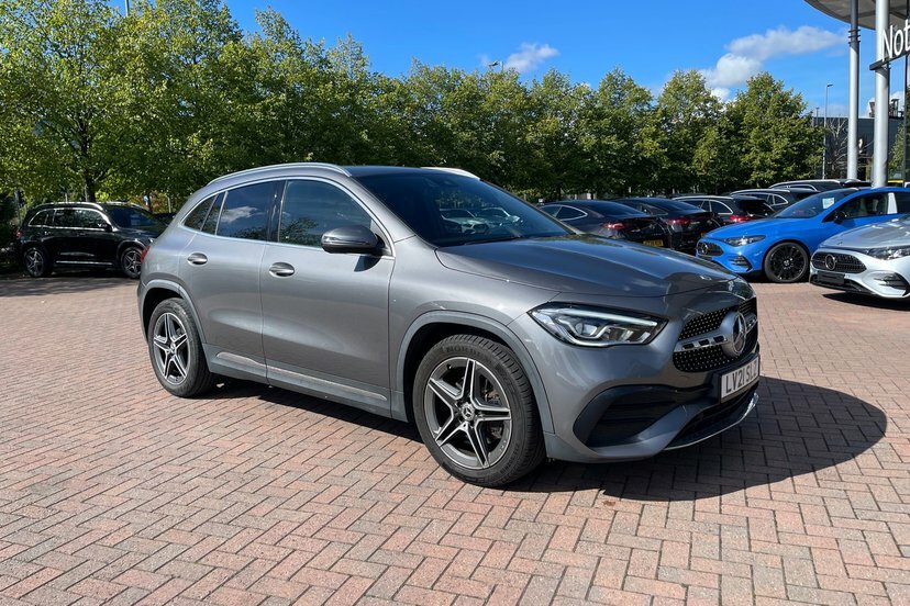 Mercedes-Benz GLA Class Exclusive Edition E  #22