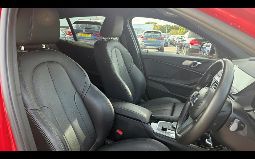 BMW 1 Series Hatchback White #11