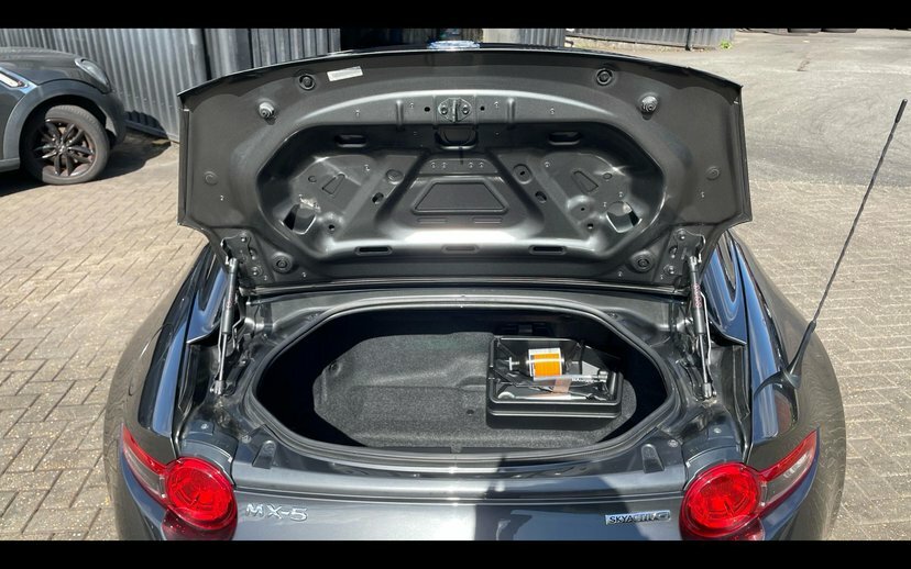 Mazda MX-5 RF Rf Skyactiv-g Gt Sport Tech U185 Ulez Red #26
