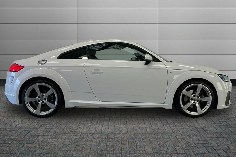 Audi TT 2.0 Tfsi 40 S Line Coupe S Tronic 197 White #4