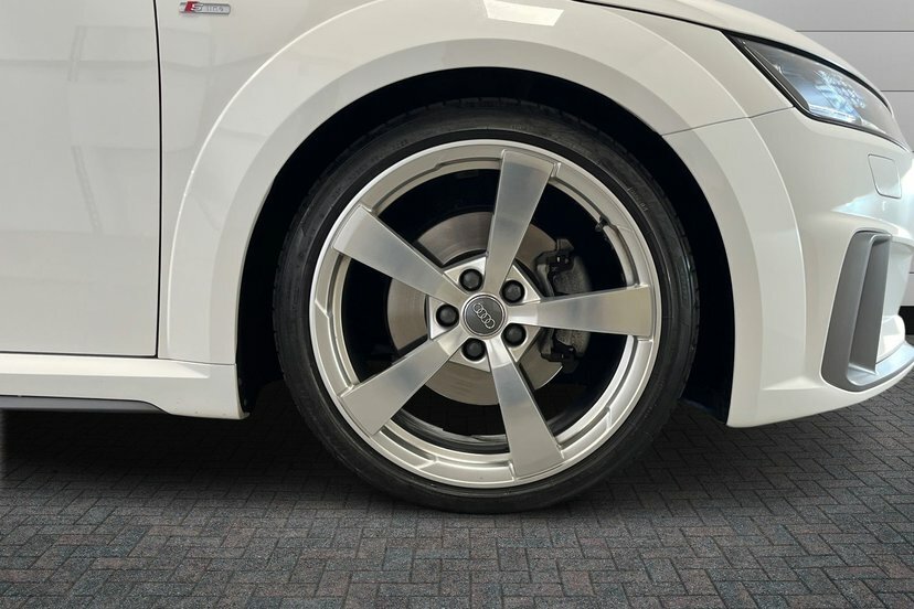 Audi TT 2.0 Tfsi 40 S Line Coupe S Tronic 197 White #5