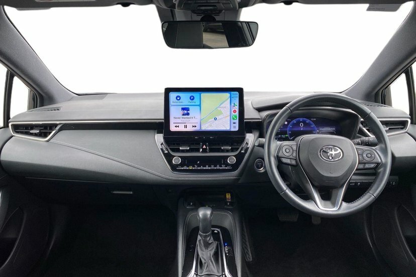 Toyota Corolla 1.8 Vvt-h Icon Touring Sports Hybrid Cv Black #4