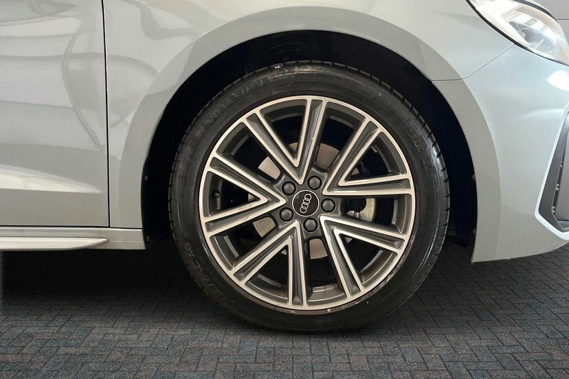 Audi A1 1.0 Tfsi 30 S Line Sportback S Tronic Grey #5
