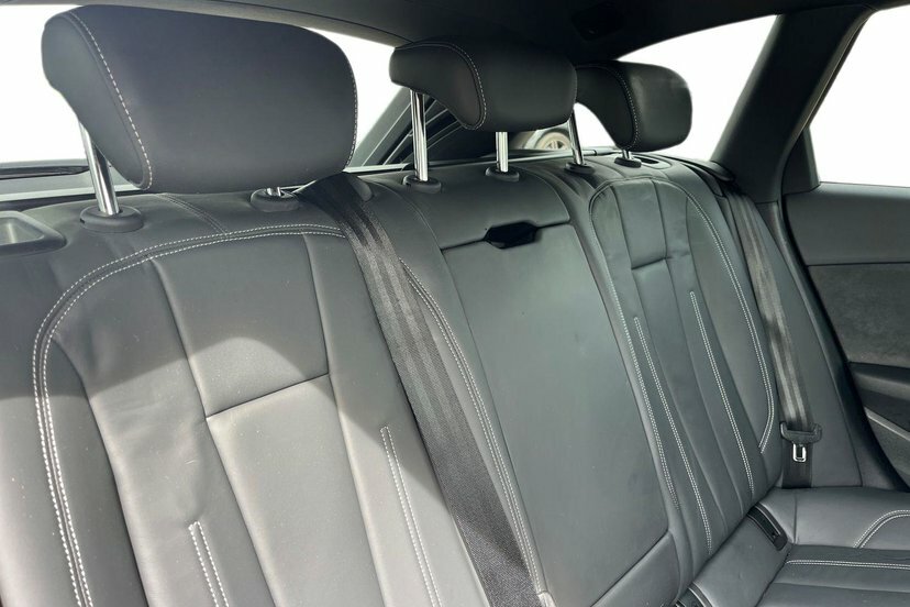 Audi A4 Avant Black Edition Blue #8