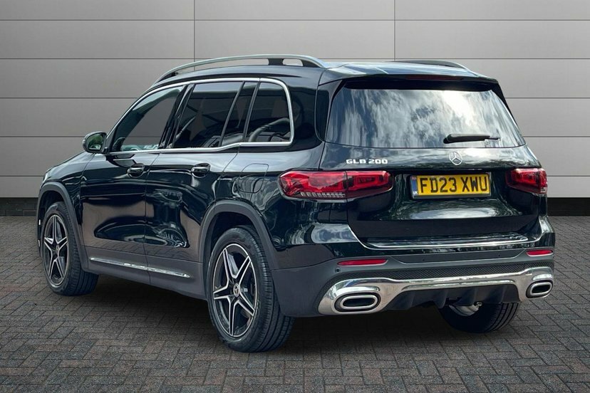 Mercedes-Benz GLB Class 1.3 Glb200 Amg Line Executive Suv 7G- Black