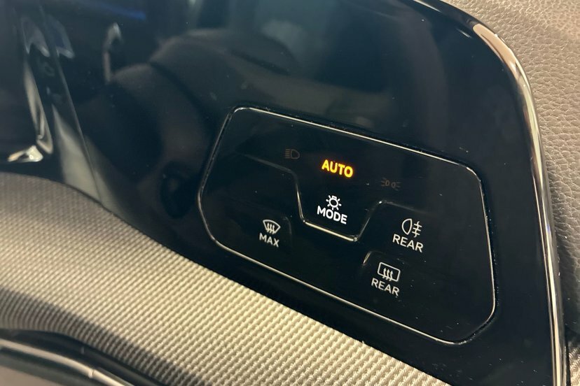 Volkswagen Golf Match Black #24